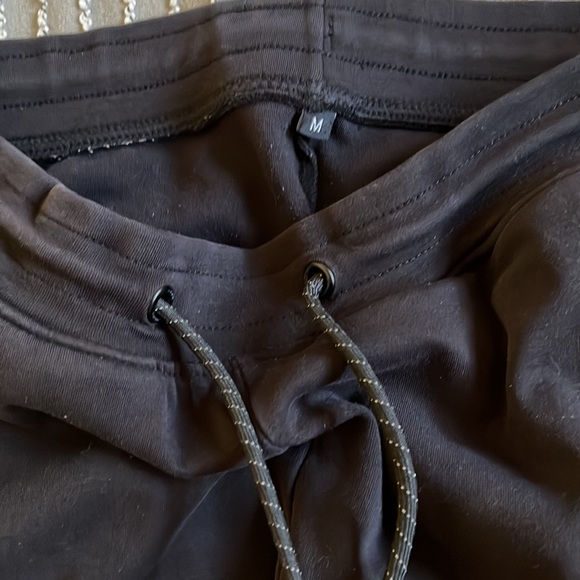 Alphalete black joggers - Picture 3 of 3